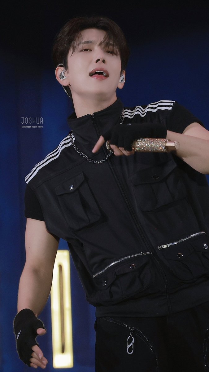 240724 캐럿랜드 둘째날

🖤슈아의 LALALI❤️

#세븐틴 #SEVENTEEN #조슈아  #홍지수 #洪知秀  #Joshua #ジョシュア  #Seventeens_year