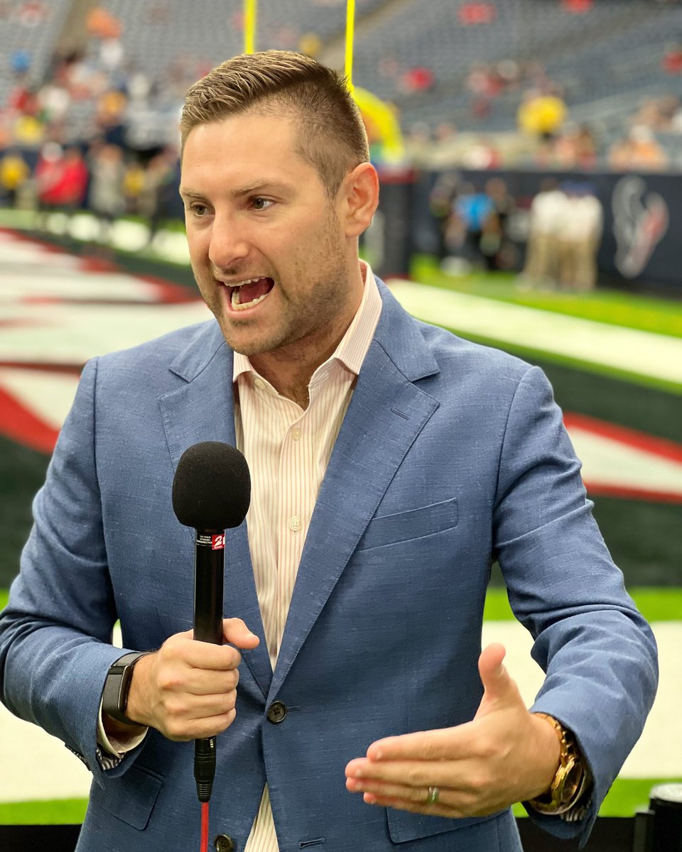 AriA1exander's tweet image. Excited to earn 2️⃣ more Emmy Nominations!

🏆 Sports Anchor

🏆 Sportscast