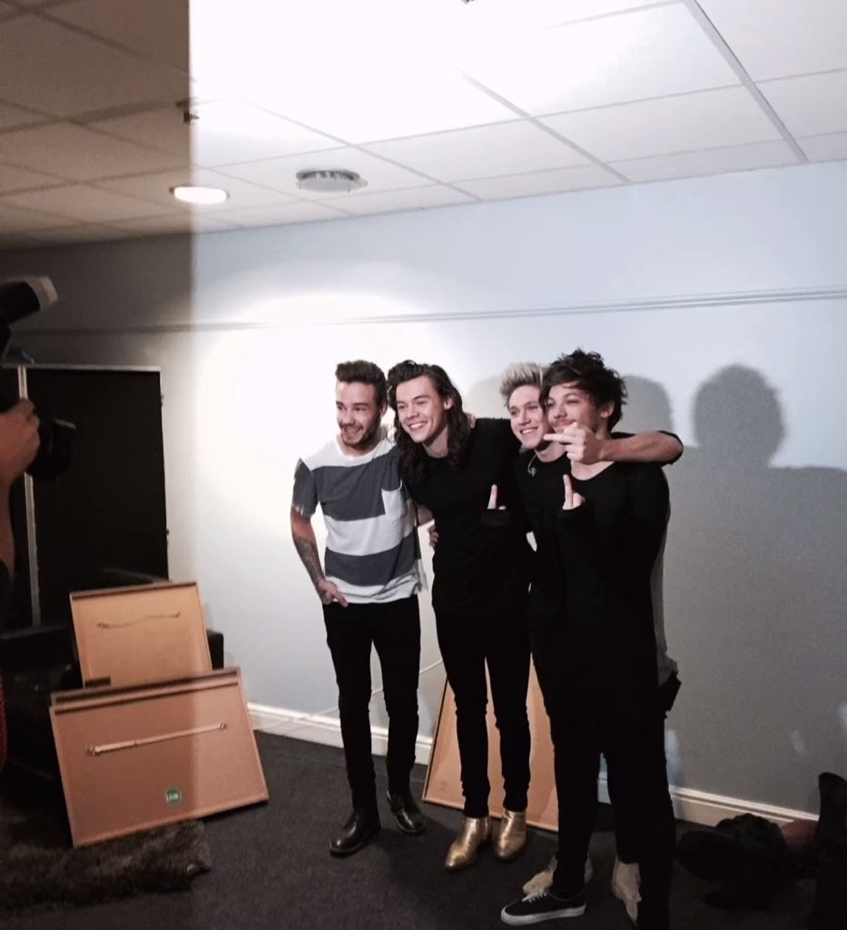 abnormallykenz's tweet image. THIS PHOTO HAS ME LIKE THIS

#14YearsOfOneDirection