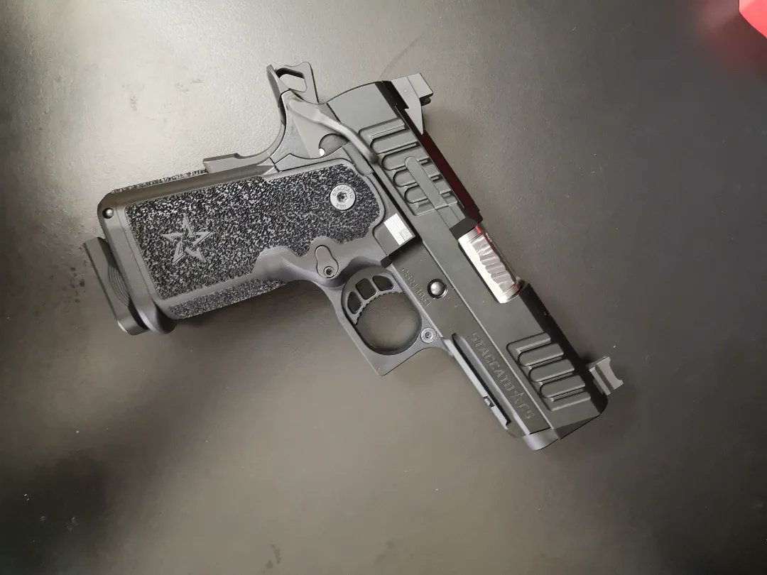 GunsKos978's tweet photo. EMG SAVIA staccato cs 
スライドが戻らない原因はノッカーロックでした。ブリーチのノッカーロックがあたる部分を滑らかにして解決👍️
#staccato 
#staccatocs https://t.co/MOOivZhnh6