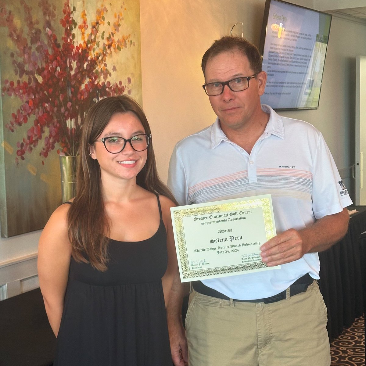 Congratulations to our 𝑪𝒉𝒂𝒓𝒍𝒊𝒆 𝑻𝒂𝒅𝒈𝒆 𝑺𝒆𝒓𝒗𝒊𝒄𝒆 𝑨𝒘𝒂𝒓𝒅 𝑺𝒄𝒉𝒐𝒍𝒂𝒓𝒔𝒉𝒊𝒑 recipient, Selena Peru 🌱
