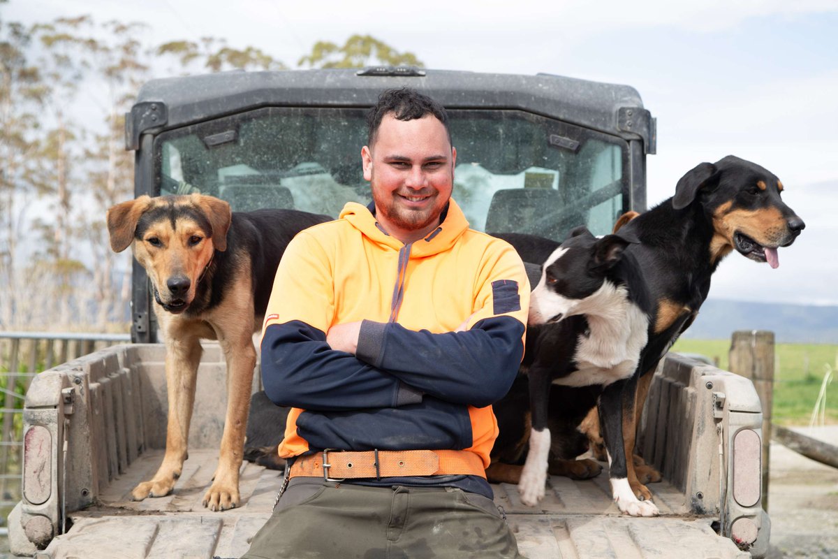 Meet Kauri Warmington, he loves dogs. He even goes so far as saying if it wasn't for the dogs, he probably wouldn't be farming. 

Kauri is Head Shepherd on Mangatoa Farm in the far north of the North Island. He's got a great story, read it now: pamunewzealand.com/farmer/kauri-w…
