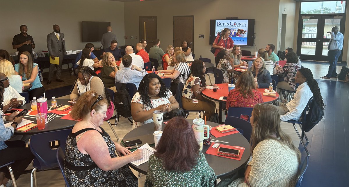 ProfessorC_RARE's tweet photo. Teacher Induction: Gearing Up to Exceed Expectations &amp; Fostering Meaningful Relationships @MarshallD4Butts @ButtsCountyGa @ButtsCoSchools @jespandas @scoot_57 #Day1Ready https://t.co/Aljv34P85L