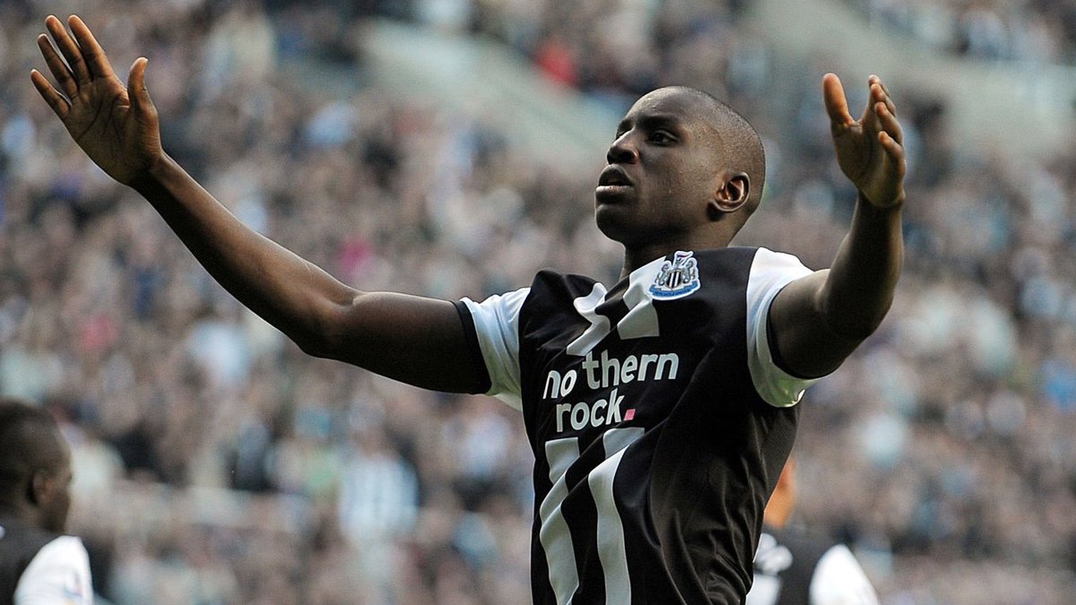 premlgeplayers's tweet photo. 2962. Demba BA

Striker - 25.05.85 - SEN (22/3)

Prem Debut:
06/02/2011 (WEST HAM UNITED vs. Birmingham City, L 1-0 - sub 75 mins)

Prem Clubs:
West Ham United (11), Newcastle United (11-13), Chelsea (13-14)

Prem Apps: 99
Prem Goals: 43 https://t.co/e8Pf5Jclf7
