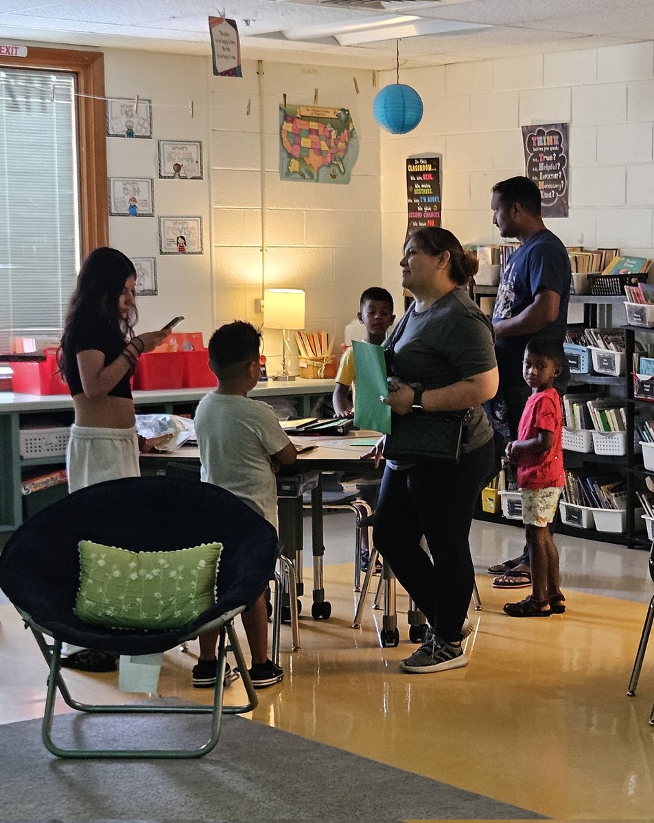 michelle_shaba's tweet photo. Welcome back to our Ridge Raptors!!! We were so excited to see you today ❤️ https://t.co/udUaS3olUf