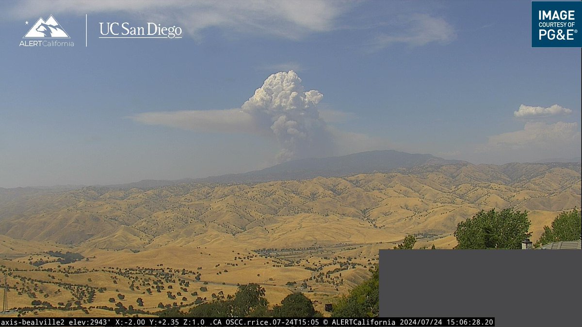 engineco16's tweet photo. #BorelFire is ragging, #Intel24 overhead so we should get an acreage update real soon, and some video? https://t.co/tkxMfr3oZn