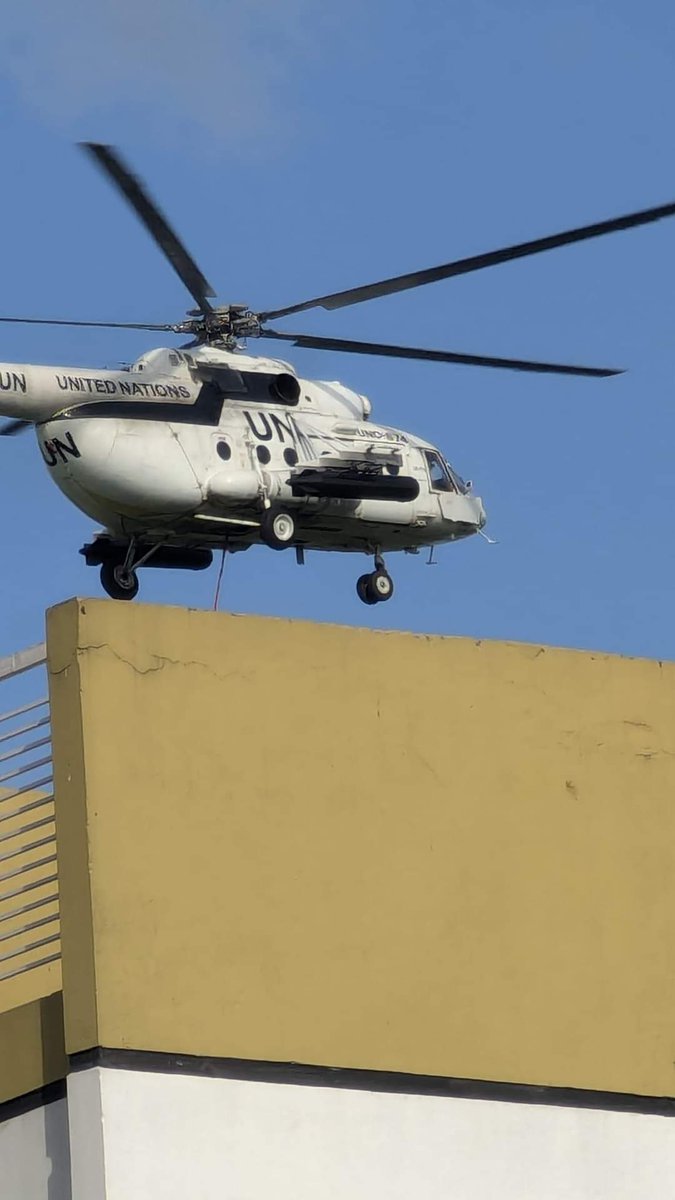 Meer_Zahan's tweet photo. On July 19, this helicopter of the United Nations worked as a firefighter at Mirpur  in Dhaka, Bangladesh.
@UN @UNHumanRights https://t.co/CWOJCQpJtE