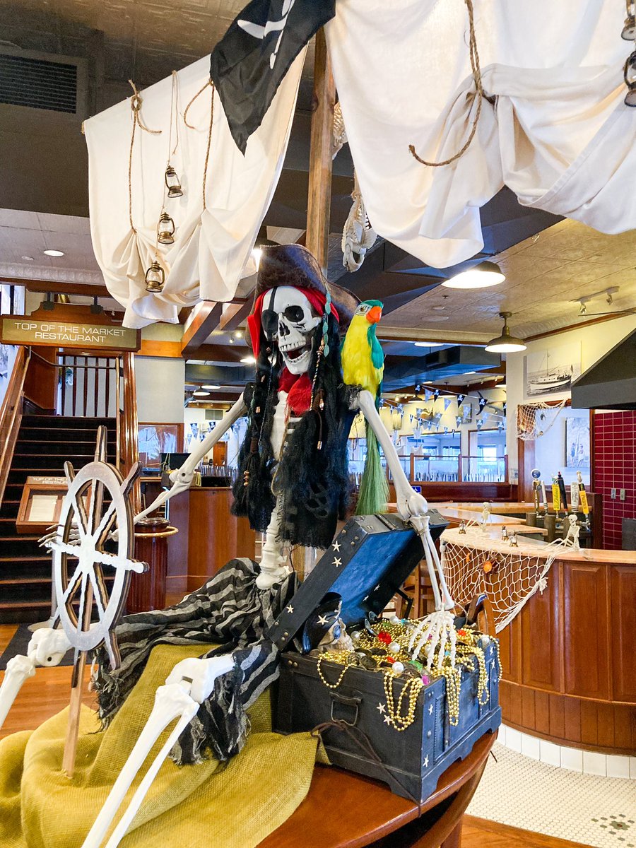 It’s not just Skeleton Jack! Our <a href="/Comic_Con/">Comic-Con International</a> pirate takeover is ON with a real life buccaneer tomorrow 7/25 from 1-4 &amp; again Sat 7/27 1-4. Come be regaled by stories of the open seas, enjoy a grog &amp; get “shot” in our Photo Booth:

thefishmarket.com/event/comic-co…