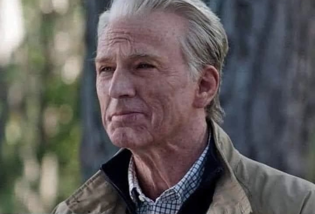 “Imposible que alguien aún conserve su correo de Hotmail”

Yo: