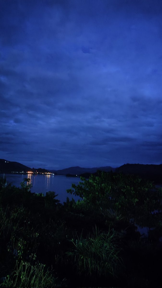 view1998ss's tweet photo. ตื่นมาดูวิวน้ำโขง ☁️ 05:19 
#ปากชม https://t.co/H188YFsLGC