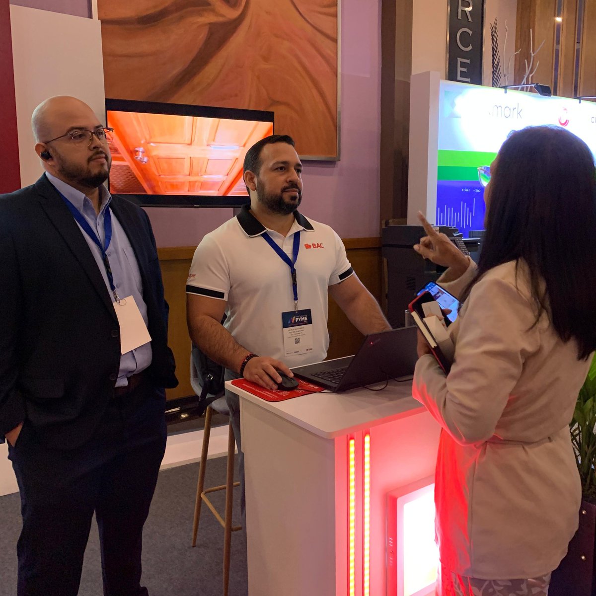BacCredomaticPa's tweet photo. Fuimos parte del evento Innovación Pyme 2024, donde #BACInnova con productos financieros diseñados especialmente para emprendedores y microempresas. 📊
Continúa ⬇️ https://t.co/WtZzy9xdiq