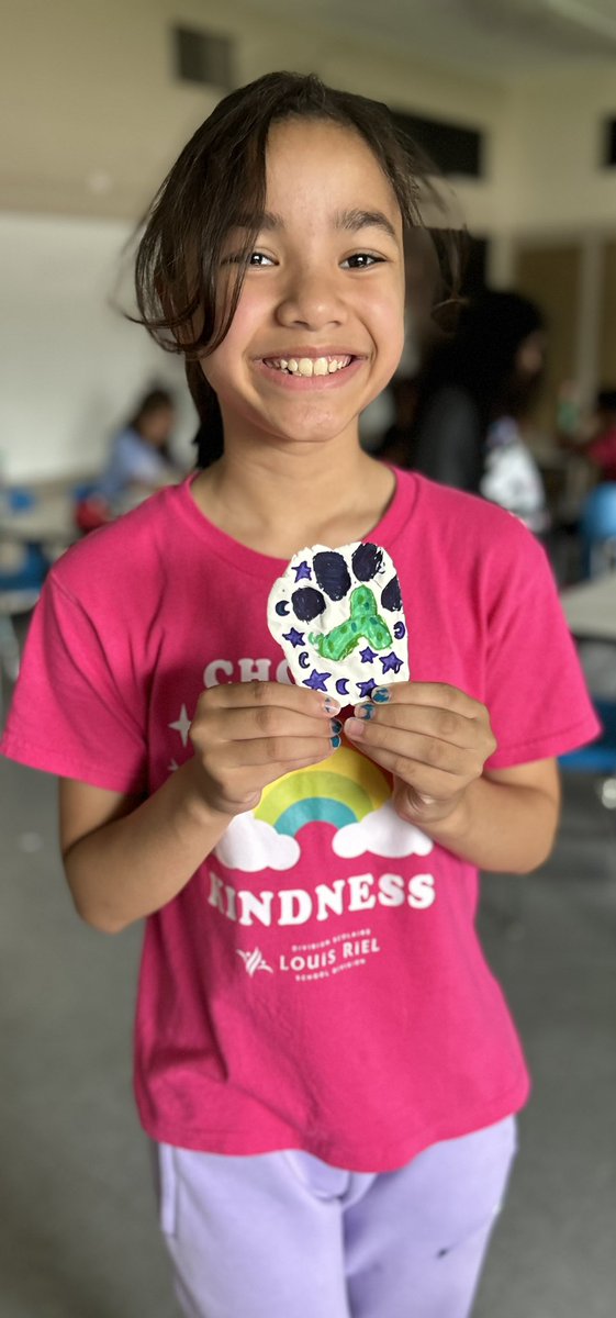 RachelMachnicki's tweet image. We had lots of fun making our own paw prints and learned a lot about the Manitoba Parks with @cpawsmb 🐾
#ASPIRELRSD @frontenacLRSD @archwoodLRSD
@vanierLRSD 
@marionLRSD