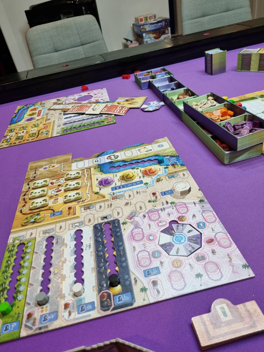 Gavatron101's tweet photo. Marrakesh @NoOrdinaryMeeps 4 player game..145pts 2nd..lots of avenues to score points. I enjoyed the game,  took a few turns to get my head around it all..go the keshies😄 https://t.co/YuBwdpVkja