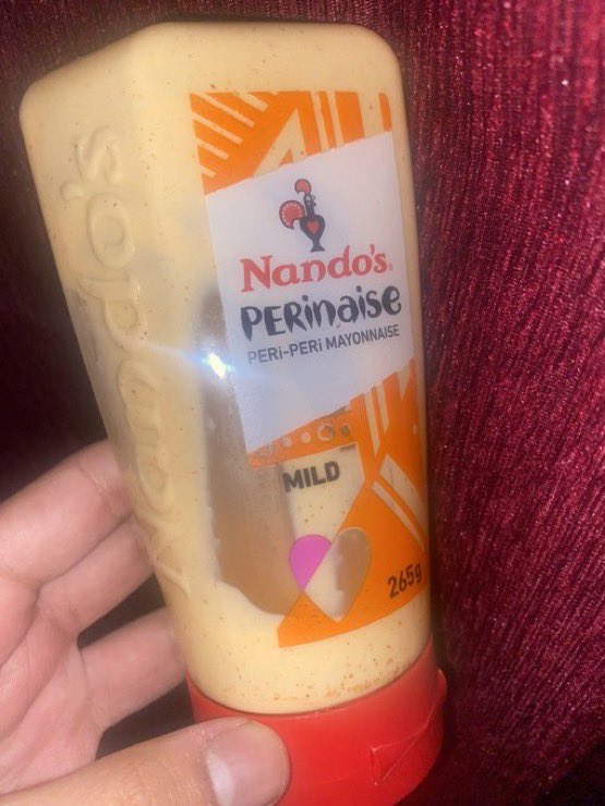 Bigsway71's tweet photo. @Tesco 1- Taken milk out the fridge and it’s been leaking!

2- Earlier bought sahce from the store and just realised bottle ain’t full!!

this is a rip off. https://t.co/3FrEKTpn9O