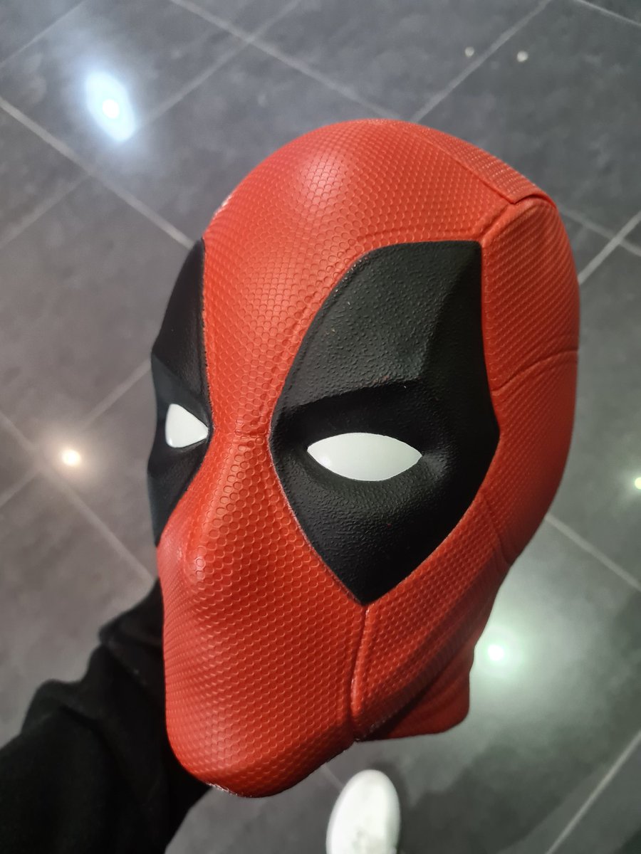 Midnight showing of #DeadpoolWolverine and I got the last popcorn bucket, 10 mins after they went on sale!

<a href="/deadpoolmovie/">Deadpool Movie</a> <a href="/VancityReynolds/">Ryan Reynolds</a>