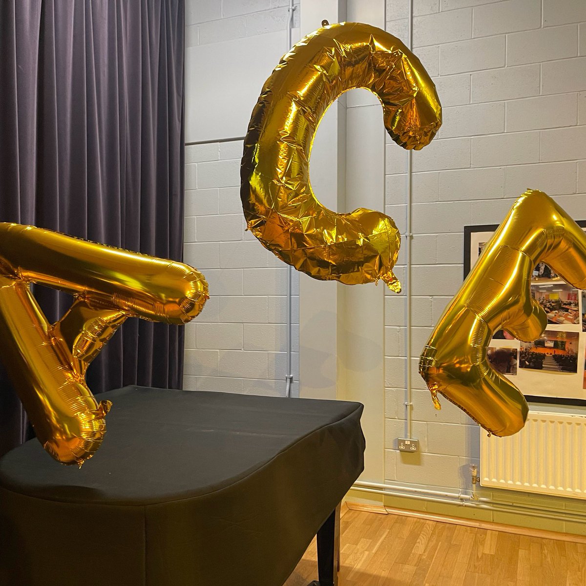 Miss Kelly tweet media