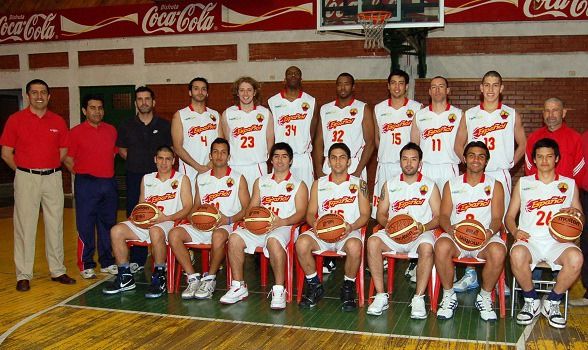 balonentredos's tweet photo. 🏀[𝐁𝐀𝐋Ó𝐍 𝐃𝐄𝐋 𝐏𝐀𝐒𝐀𝐃𝐎] Municipal Español de Talca, campeón 2010.

🏆El equipo de Español de Talca ganó la serie final 3-1 , siendo el primer equipo campeón de la LNB. En aquel equipo adiestrado por Claudio Lavin, se mezclaba experiencia con juventud. https://t.co/7xeA7crc7F