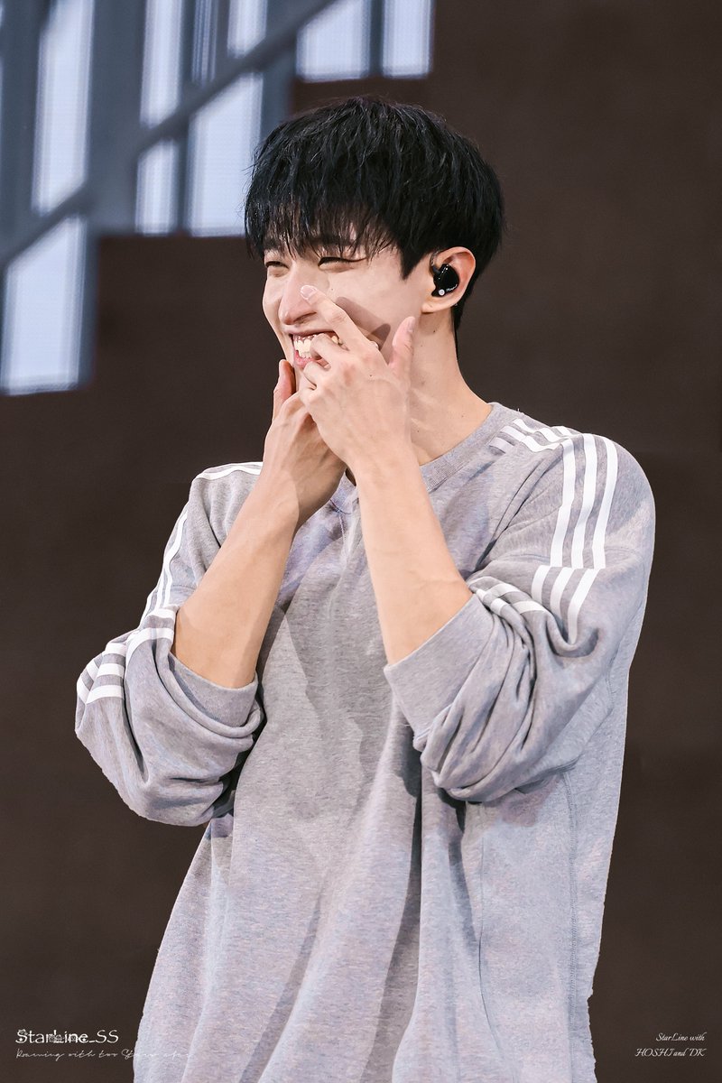 StarLine_SS's tweet photo. 240724 캐럿랜드

진심을 담아 열심히 준비하는 도겸이 제일 똑똑하구! 귀엽고 재밌는 퍼포먼스 준비해줘서 고마워🥺도겸이가 최고라고 의심하지마자!!!

#도겸 #DK #석민 #세븐틴 #SEVENTEEN https://t.co/XprwFnGCMJ