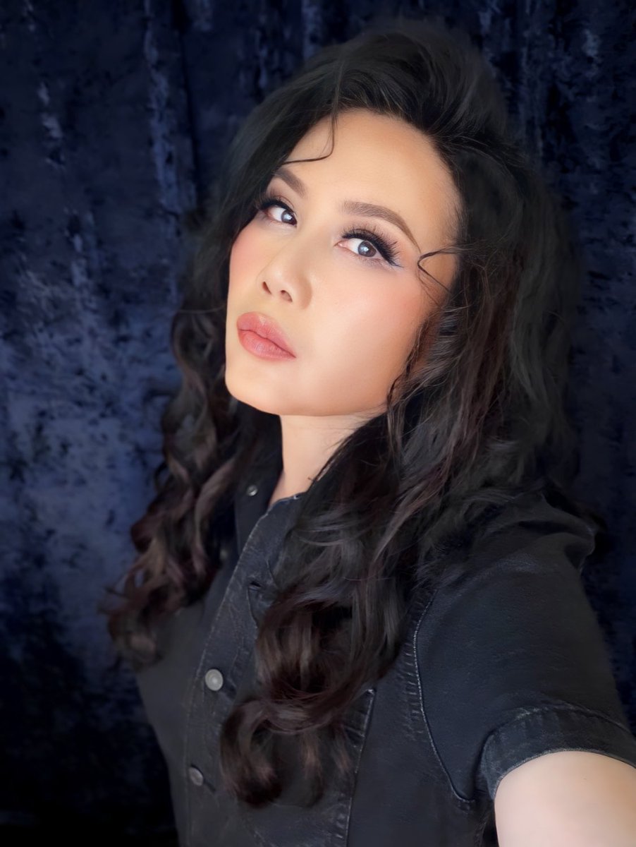 JennyQTa7's tweet image. YouTube was 🔥 in my eyes, there&apos;s only #Tetherball #memecoins lol 😆