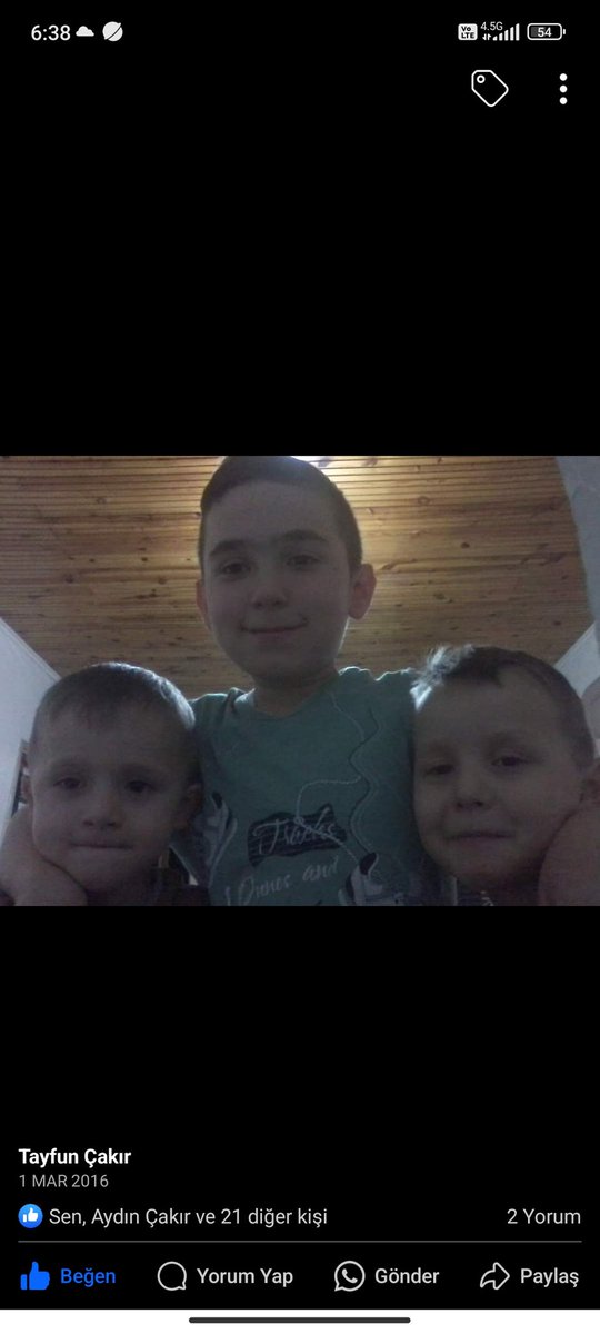 Kolumuzu ısırarak yapardık saatleri küçükken, sanki zamanın canımızı yakacağını anlarmış gibi!