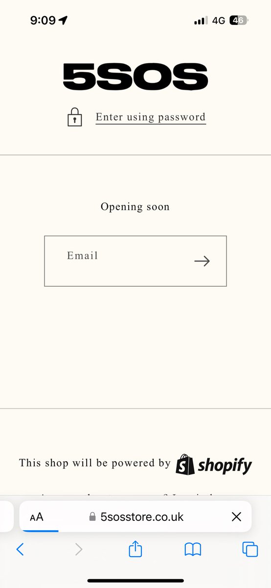 ashtonupdating's tweet photo. 5SOS EU AND UK STORE IS NOW CLOSED https://t.co/WRqSTtSnBd