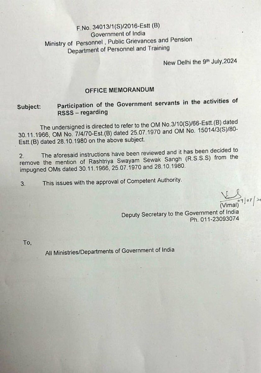 Indira Gandhi imposed a ban on government employees taking part in the activities of the RSS.

Finally govt of Narendra Modi ji withdrew the order 🚩🚩