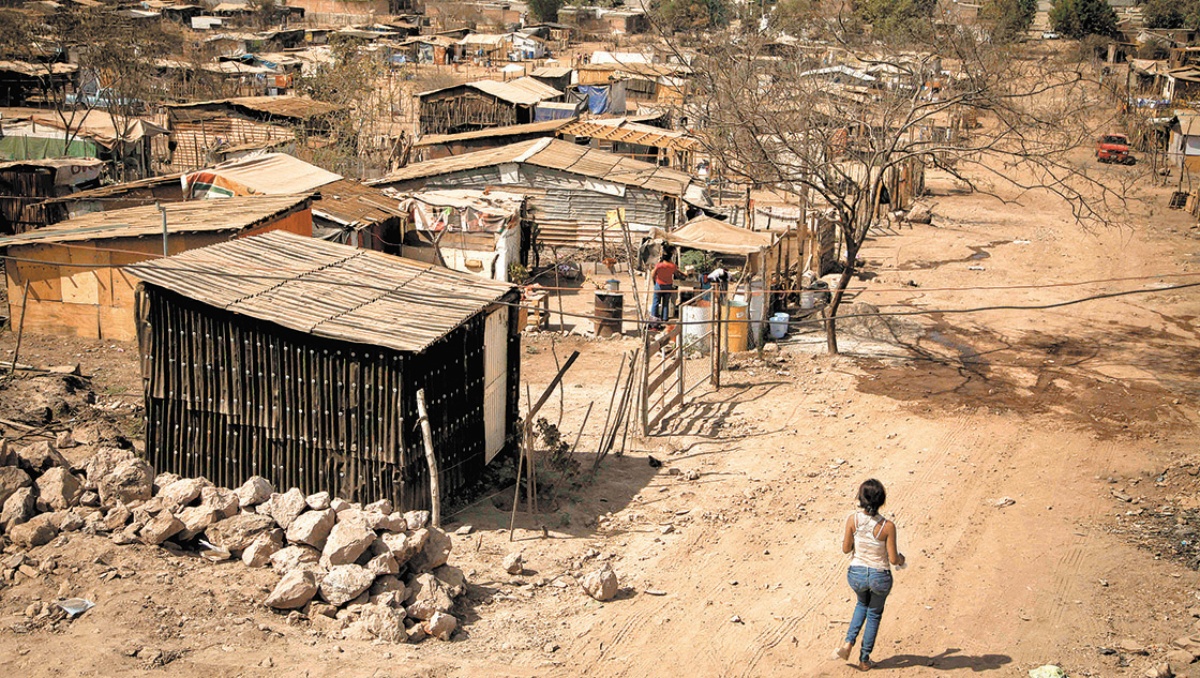 #NoHayObrasConLa4T De acuerdo con el Censo de Población y Vivienda 2020, en México, hay 35.2 millones de viviendas particulares habitadas, es decir que, alrededor de 28.1 millones padecen de alguna carencia de infraestructura.