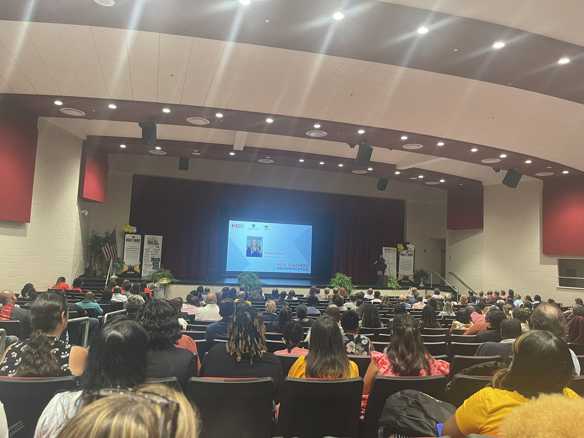 BethanyITC's tweet photo. We got to hear Ron Clark speak today at NTO for new teachers about to embark on their first year of teaching, and it just filled my heart, mind, and soul with happiness! If you know, you know! #RonClark #NTO #Inspiration https://t.co/Ex9ft5Ycxs