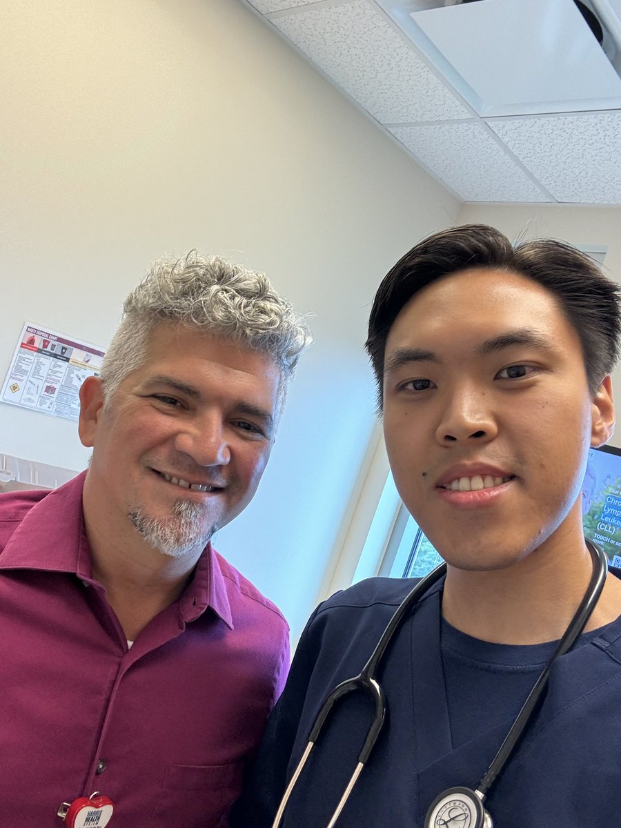 marthamims's tweet image. Dr Cintron with our ASCO students in Palliative Care!!