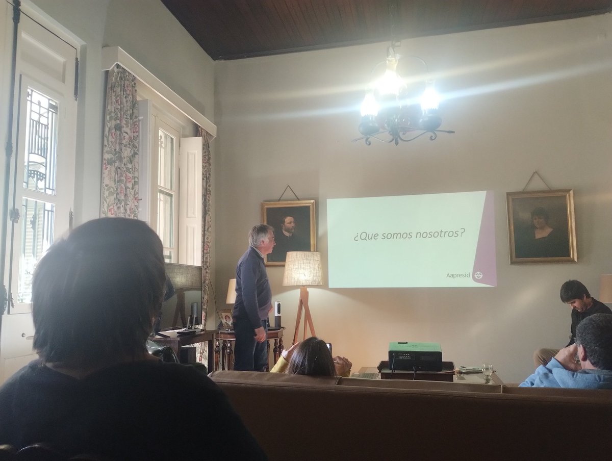 Primer encuentro de la reciente formada Chacra SIP (Sistemas Integrados de Producción) <a href="/aapresid/">Aapresid</a> <a href="/AapresidGC/">Aapresid Guamini-Carhue</a> <a href="/aapresidtrenque/">Aapresid Trenque Lauquen</a> <a href="/AGarciarena/">Andres Garciarena</a> <a href="/martinlahitte/">Martin Lahitte</a> <a href="/omarbartolome/">omar Bartolomé Peroggi</a> <a href="/OesterheldT/">Tomás Oesterheld 🇦🇷</a> <a href="/Balbito2/">Balbito (Alberto Balbarrey)</a>