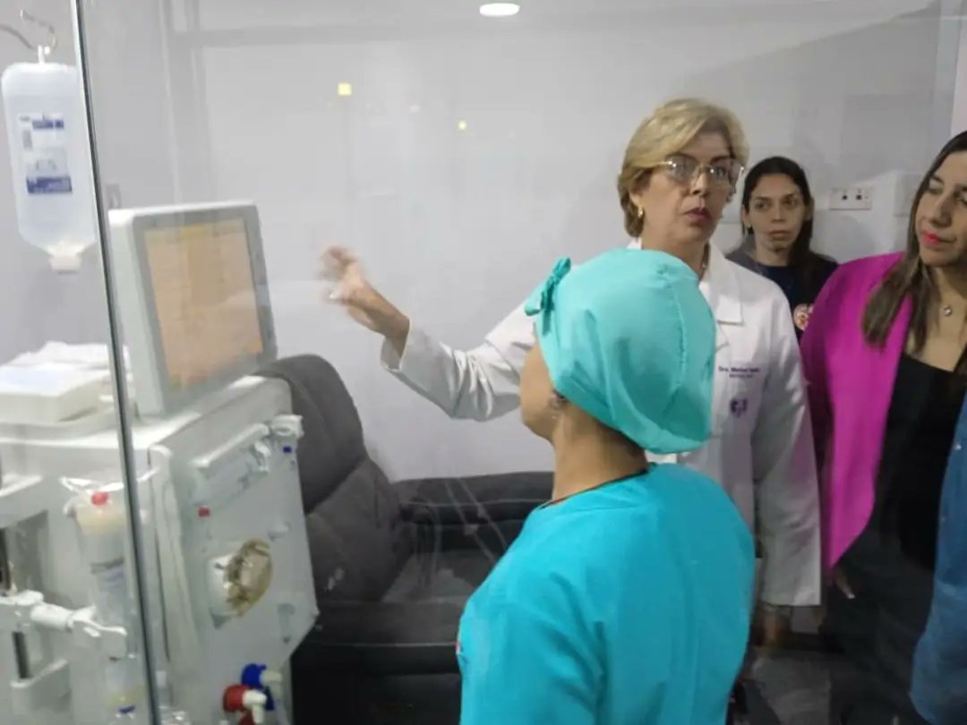 #EsNoticia || Presidente Nicolás Maduro entrega Unidad de Diálisis Virgen de La Paz en Boconó

<a href="/MinSaludVE/">MPPSalud</a>
<a href="/MagaGutierrezV/">Magaly Gutiérrez Viña</a>
<a href="/Gerardo4fPsuv/">Gerardo Márquez</a>
<a href="/GobTrujillo/">Gobierno de Trujillo</a>
<a href="/CiudadTRU/">Ciudad Trujillo</a>
#VenezuelaPintaBonito
#TrujilloEnRevolución