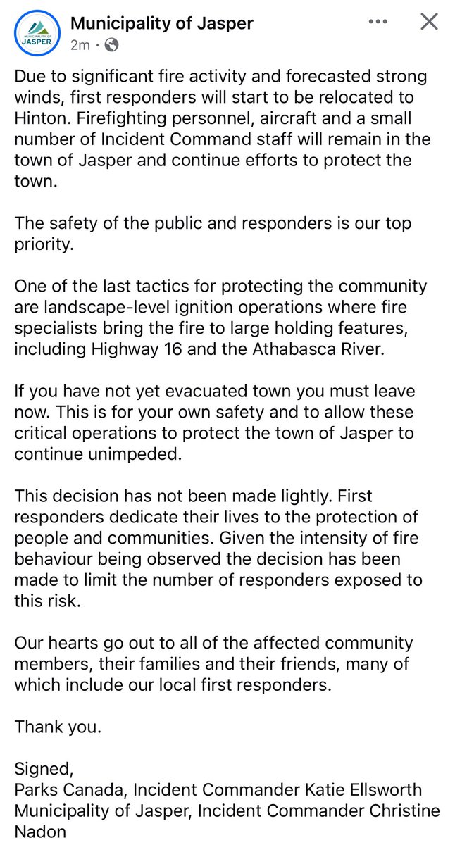 #BREAKING Confirmation that some first responders are now leaving #Jasper for safety reasons. This is why we’re seeing the convoys, RCMP not letting anyone in anymore. #abfire #yeg