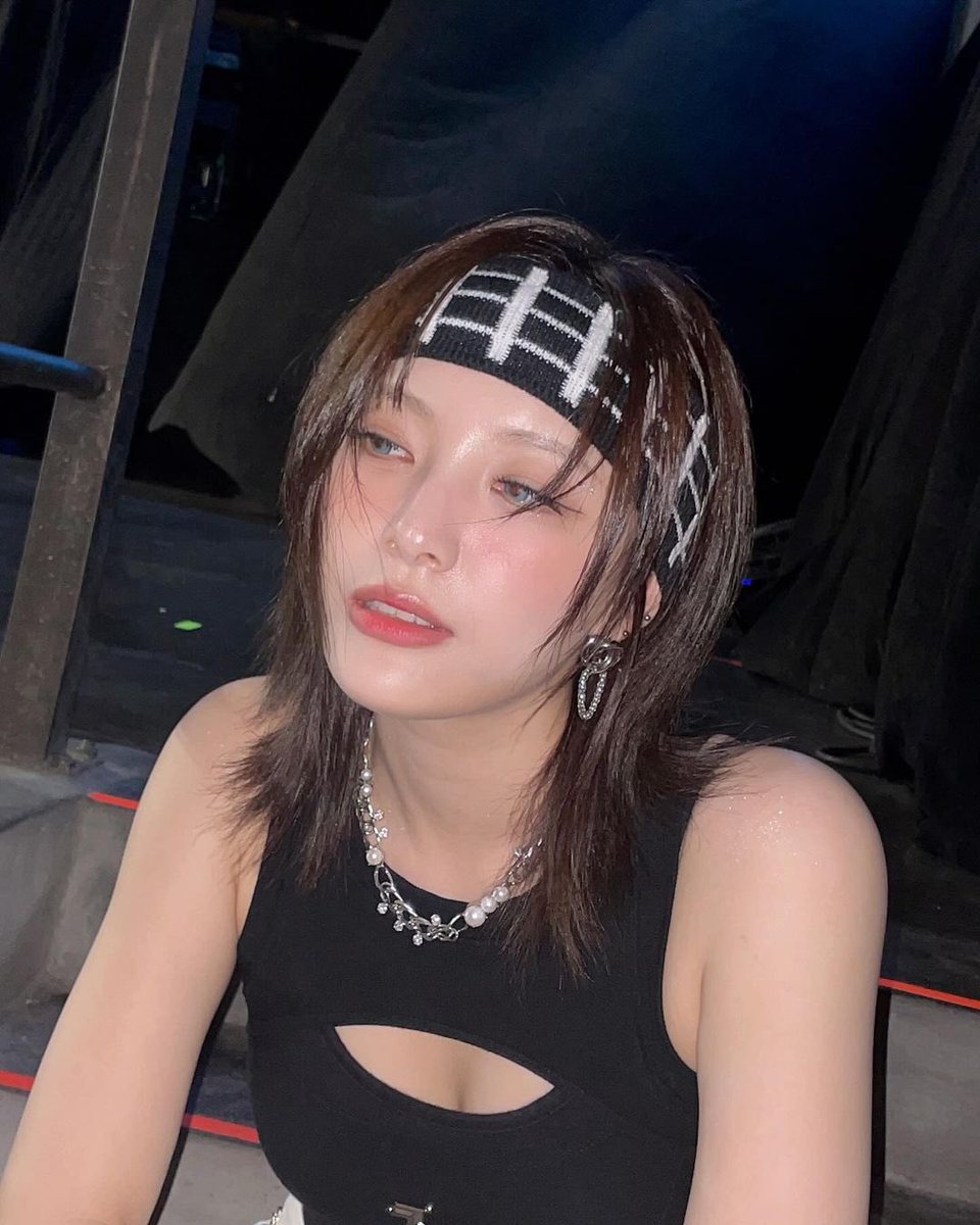 BILLLIEFILES's tweet photo. moon sua…. https://t.co/KrDOIC6jXq