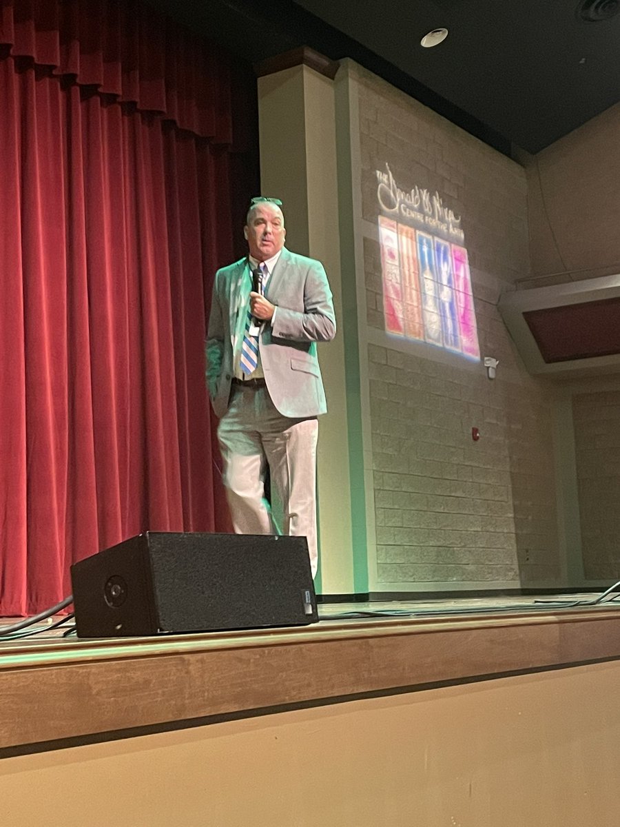 ASESGators's tweet photo. Excited to welcome our new teachers!🌟 Let’s kick off this journey with enthusiasm and a commitment to innovate, empower, and transform our classrooms. #NewTeacherOrientation #BackToTheFutureOfLearning @CowetaSupt @ccblgb @real_acopeland https://t.co/fGIF18l9Cb