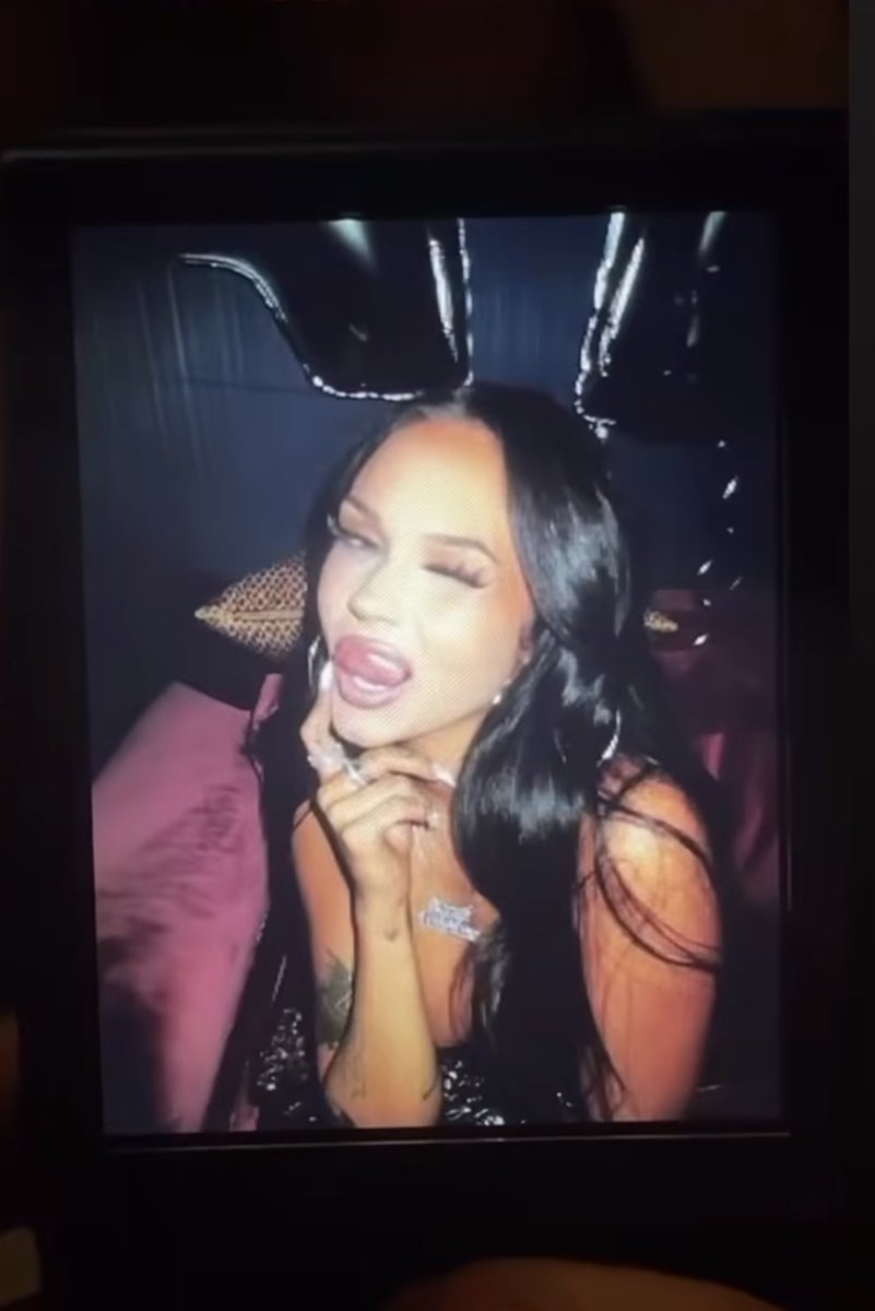 devilsslct's tweet image. Nobody can outdrink me. 🍸