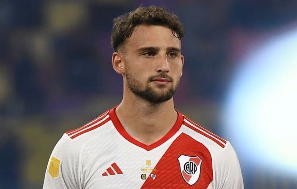 CarpetaMillo_'s tweet photo. Cómo te maltrataron, no te merecemos. Increíble que el burro de Gattoni sea titular antes que Boselli. Ni en un club chico pasa esto. https://t.co/bLXwPIYfWk