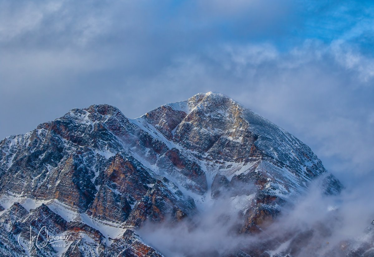 JoeisCranky's tweet image. Jasper is simply beautiful and one of the amazing gems of the Canadian Rockies.  It isn&apos;t looking good for the town. Fingers crossed.  Stay safe firefighters.  #Jasper #Landscapes