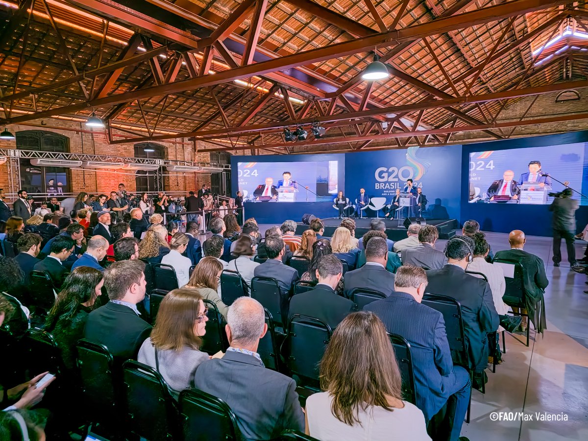 FAOParaguay's tweet image. 📌Las cifras del hambre se mantienen persistentemente altas por tres años consecutivos, mientras se agravan las crisis mundiales: informe de la ONU.

🔹El estado de la seguridad alimentaria y la nutrición en el mundo (SOFI).

#SOFI2024 
Más información 
👉fao.org/paraguay/notic…