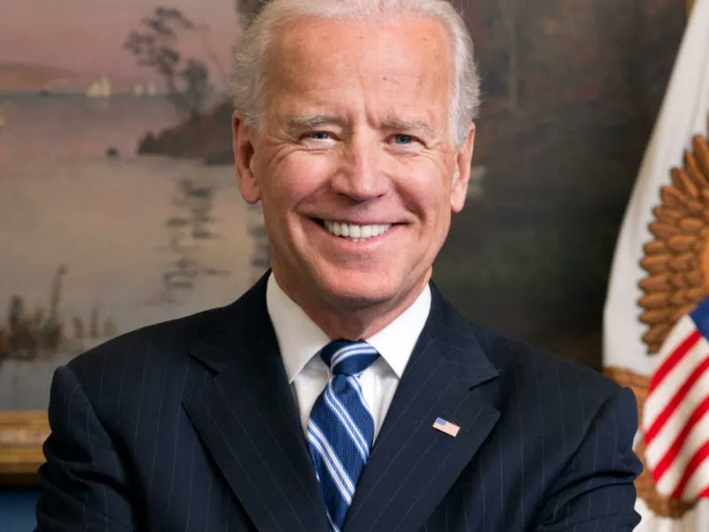 prolibertate7's tweet image. Anyone else notice Bidens chin looks different? Is the mask slipping?

#Biden #BidenForcedOut
