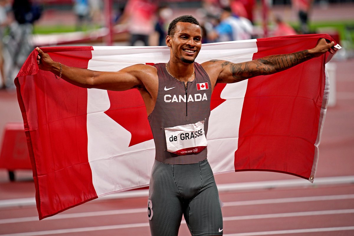 Congratulations to USC alum <a href="/De6rasse/">Andre De Grasse</a> on being named a flag bearer for <a href="/AthleticsCanada/">Athletics Canada</a> at the <a href="/Paris2024/">Paris 2024</a> Opening Ceremony! #USC2Paris 🇨🇦