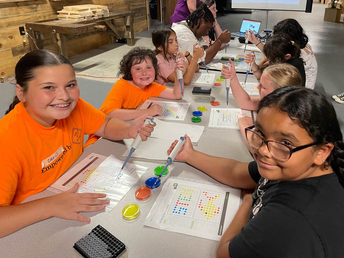 armi_usa's tweet image. Today, our EWD team trekked over to Girls at Work, Inc. to bring biofabrication activities to a group of young girls, ages 8-14. 
Would you like to work as a part of our EWD team? ow.ly/XPrL50SJJ5y
 #GirlsAtWork #Biofabrication #STEMGirls #WomenInSTEM #EWD #Hiring