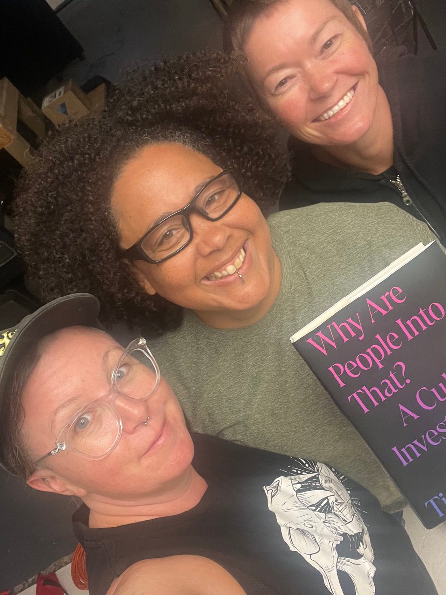 blushfilmfest's tweet photo. Today we got an office visit from @TinaHornsAss! Her book is one of our festival sponsors. (Because only the coolest film festivals have BOOK sponsors!)
"Why Are People Into That?" is a cultural investigation of kink based on her *excellent* podcast of the same name. A MUST READ! https://t.co/Idexc6CEQf