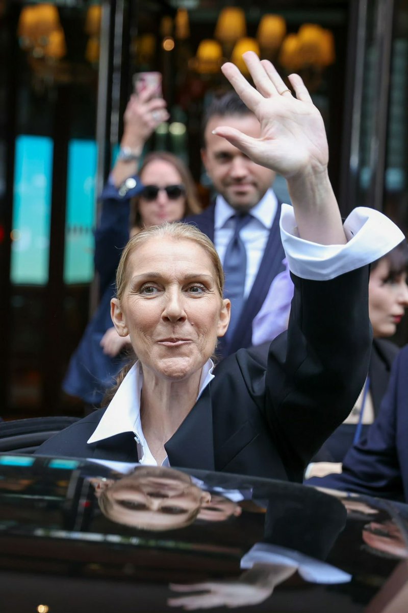 DeeDee 💫 tweet media