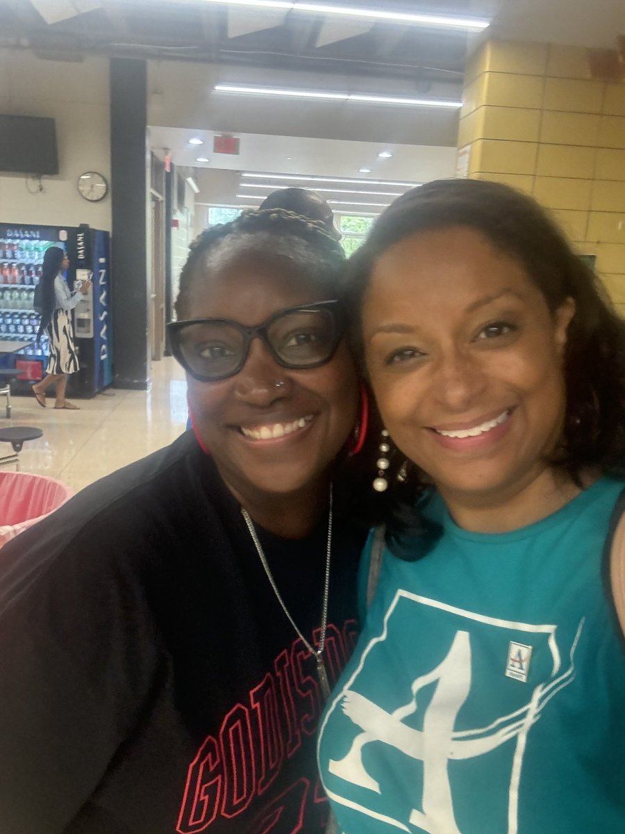 Dr. Ashley Layne tweet media