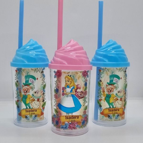 umshowdemimo's tweet photo. COPOS PERSONALIZADOS ALICE NO PAÍS DAS MARAVILHAS.
Copos personalizados em Fortaleza.
https://t.co/xFGAA424Qo https://t.co/BTGZmwkR0J