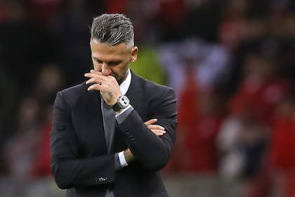 USEMOS TODOS EL #AndateDemichelis 
DALE RT SI QUERÉS QUE SE VAYA.