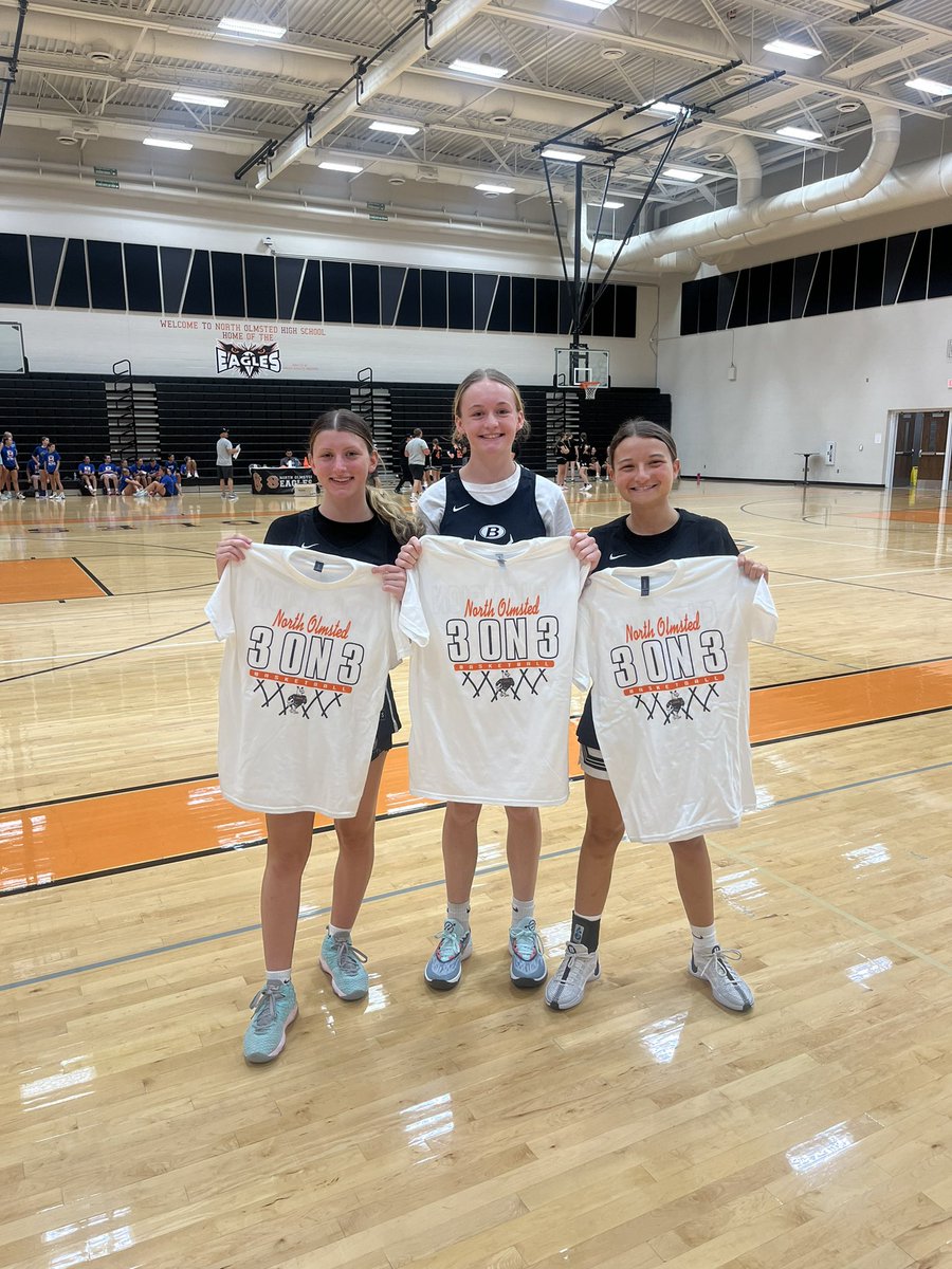 bwickgbb's tweet photo. Thanks to @NOHS_GirlsBball for having us for 3v3 this year!! Shoutout to:
Olivia Horley — JV 3pt Champ
Adaya, Aubrey, and Liv — Varsity Skills Challenge Champs
@BHSGoBigBlue @BrunswickCSD https://t.co/ZTjV6JnS5B