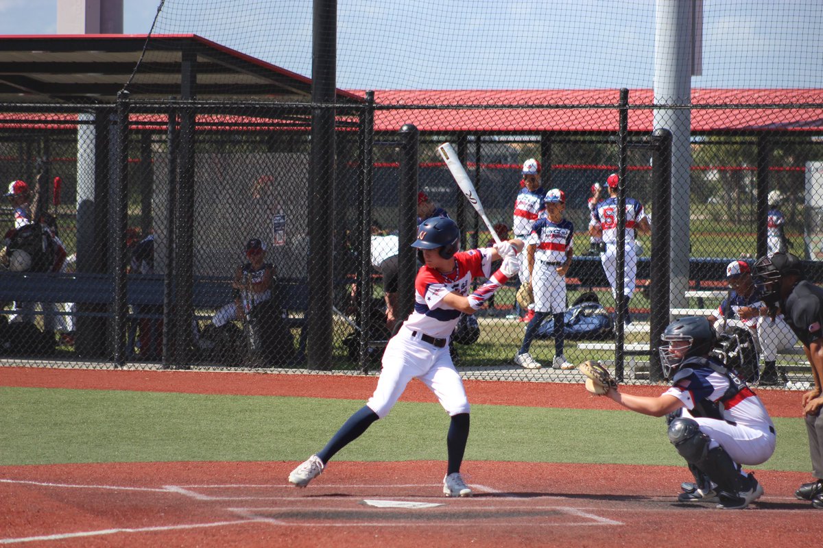 JonathanCarter9's tweet photo. Couple pics from today at the USSSA
All-American Games
The team lost 9-7 vs Team Northeast.
Maddox had a really nice triple that flew the center fielder. The new Rawlings Icon has some real pop!
#usssabaseball @RawlingsSports https://t.co/Z2zf4serHo