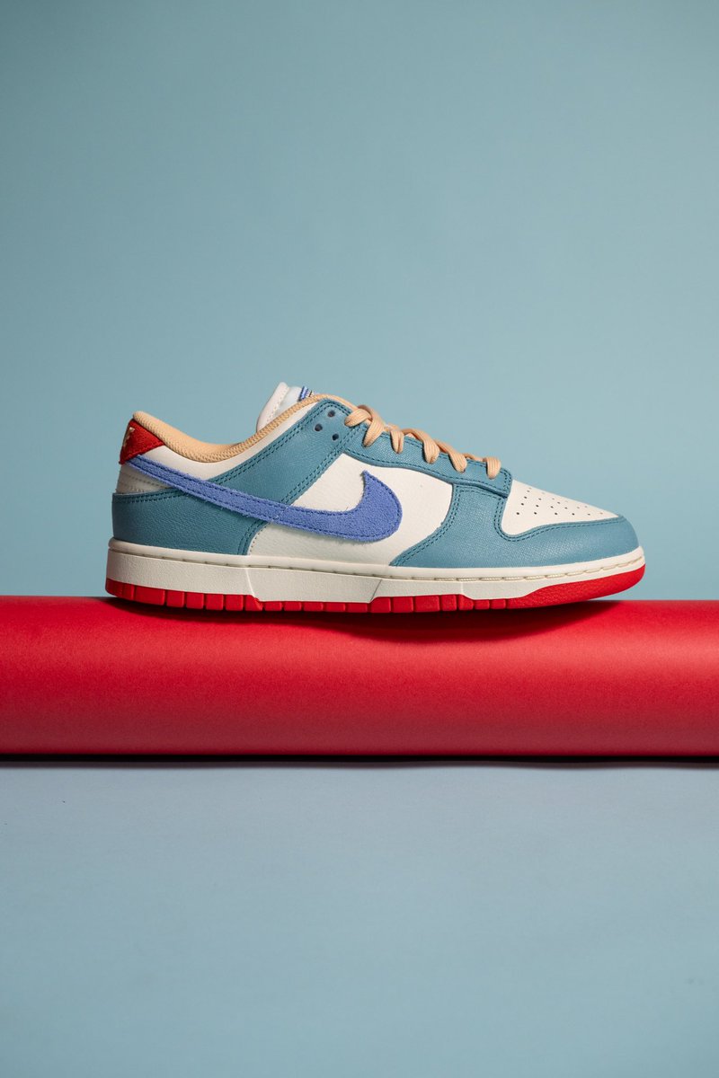 SOLEFLY's tweet photo. Nike Dunk Retro Low PRM #RoyalPulse available now at both locations & online via https://t.co/Mmbkey08Nd $125 USD https://t.co/xk4c2xbuxX