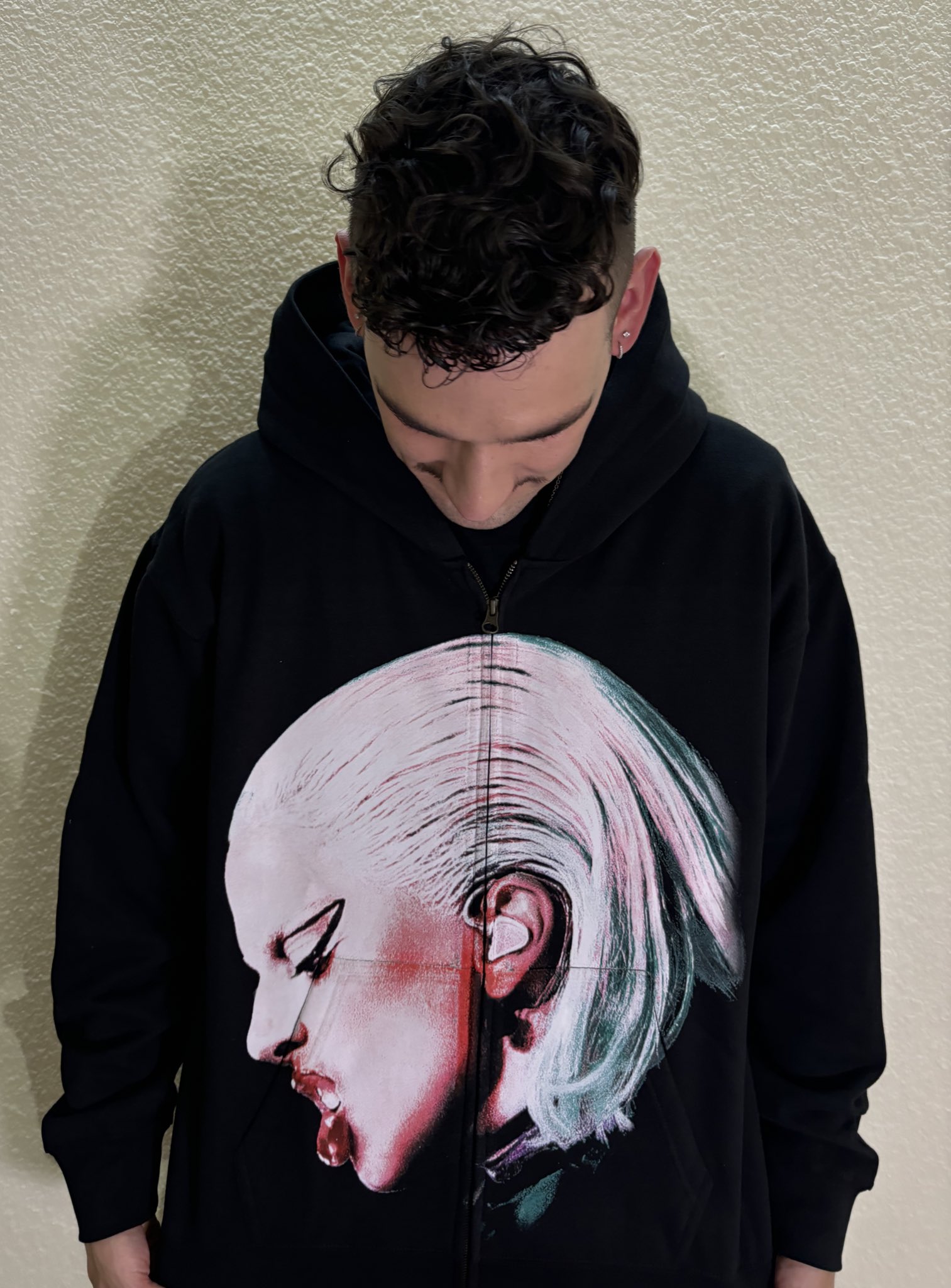 【maimaiページ】BALLOON HOODIE LONG DOWN Glumkimberly ~ Black Bow Tie Hoodie | MAIMOUN